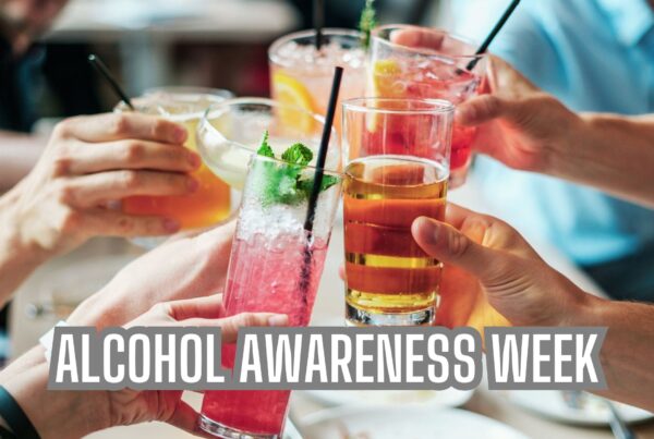 Alcohol Awareness Week, AOD, Friends drinking cocktails
